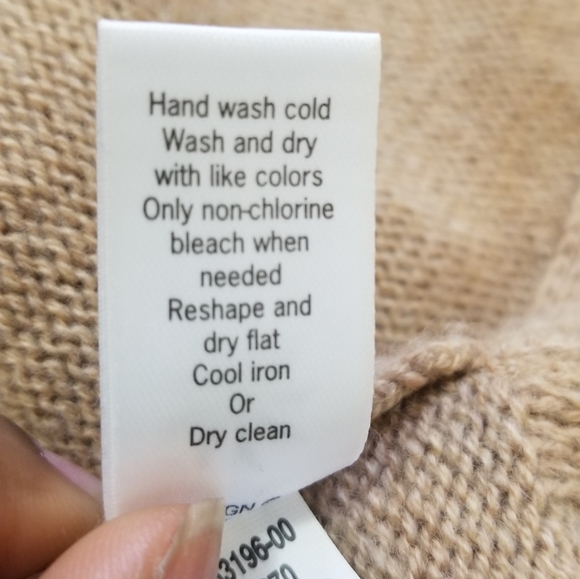 Athleta Chalet 100% Cashmere Sweater - Picture 8 of 15